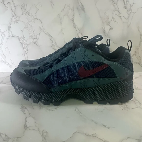 Nike Men's Blue and Black Sneakers - Picture 3 of 6